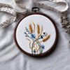 Wheat & daisy embroidery hoop🌾