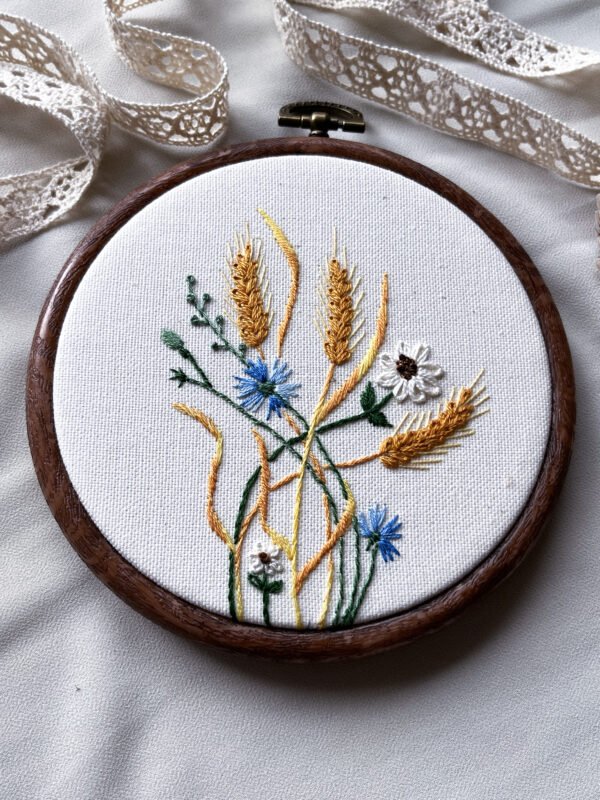 IMG_4828 Wheat & daisy embroidery hoop🌾