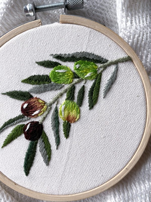 Olive branch embroidery hoop 04 Olive branch embroidery hoop 🫒