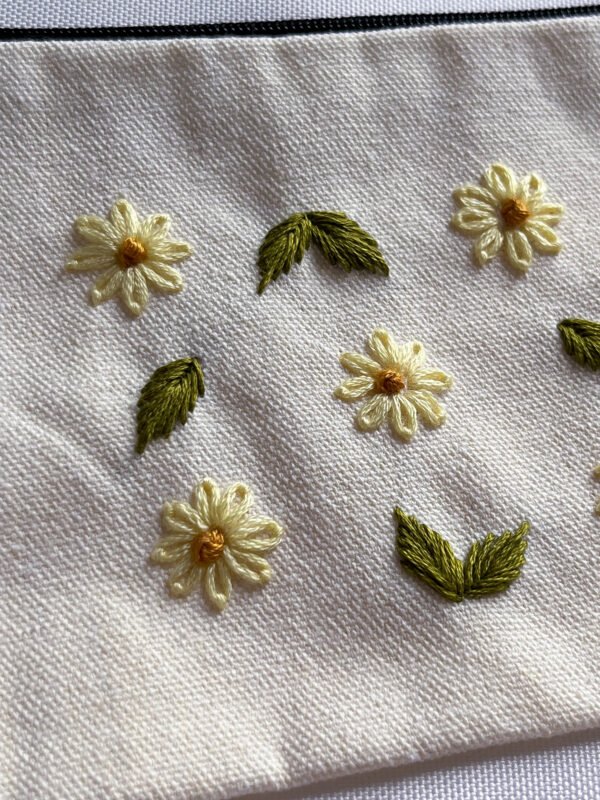 IMG_4705 Daisy embroidred pen case