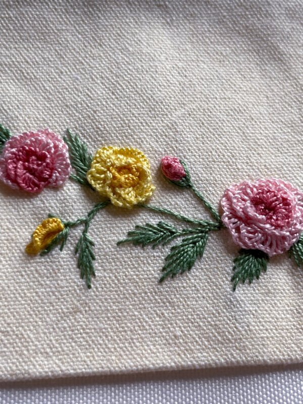 Floral embroidred pen case