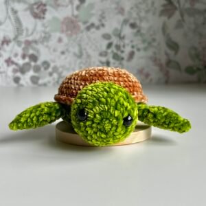 Turtle plushie amigurumi