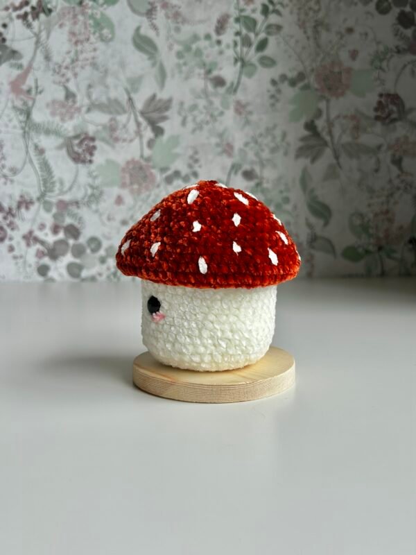 Mushroom plushie amigurumi